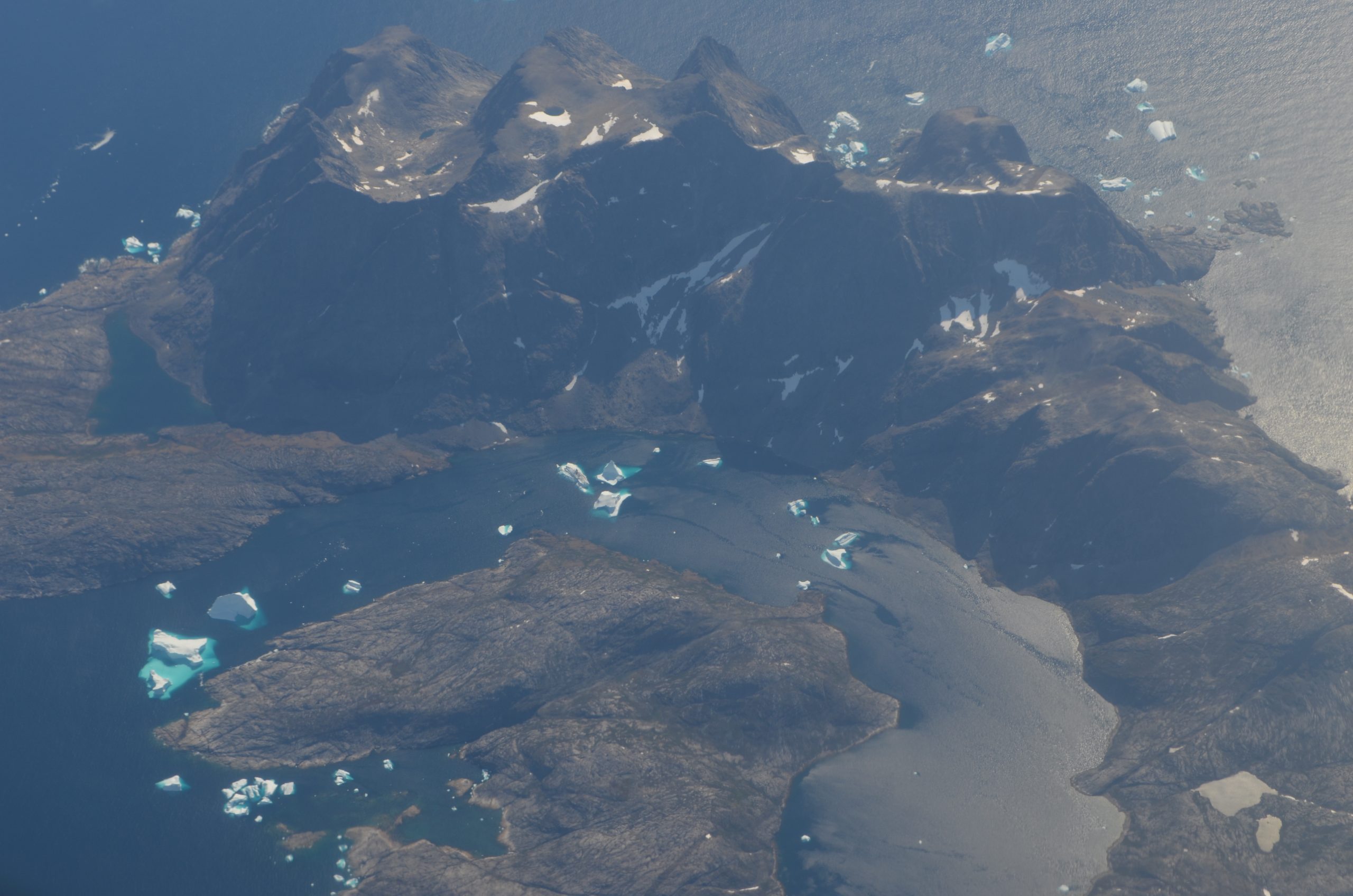 In the footsteps of the Greenland Vikings, Part 2 – The blue ice viewed from the air